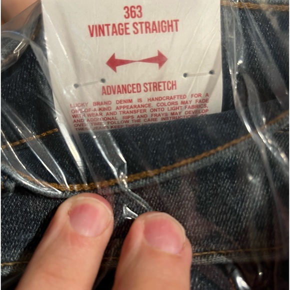 Men’s NWT lucky brand jeans 34X30 - Picture 3 of 4
